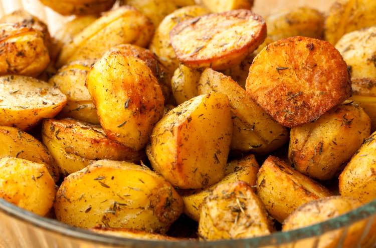 La ricetta per ottenere patate al forno sempre croccanti