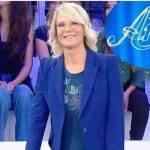 Maria De Filippi, non tutti lo ricordano ma la prima conduttrice di Amici non è stata lei: chi ha sostituito più di 30 anni fa