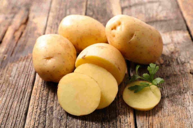 Patate e pulizie di casa