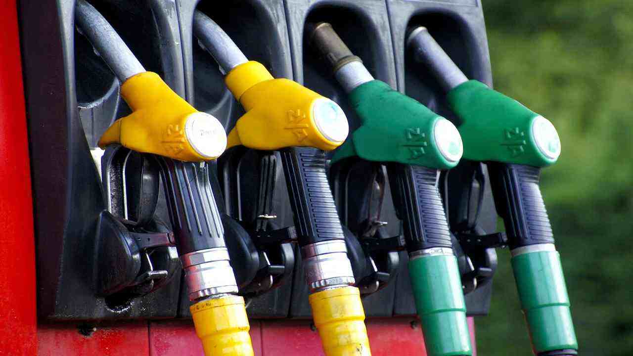 Come combattere il caro benzina