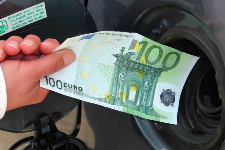 Si può risparmiare sul carburante